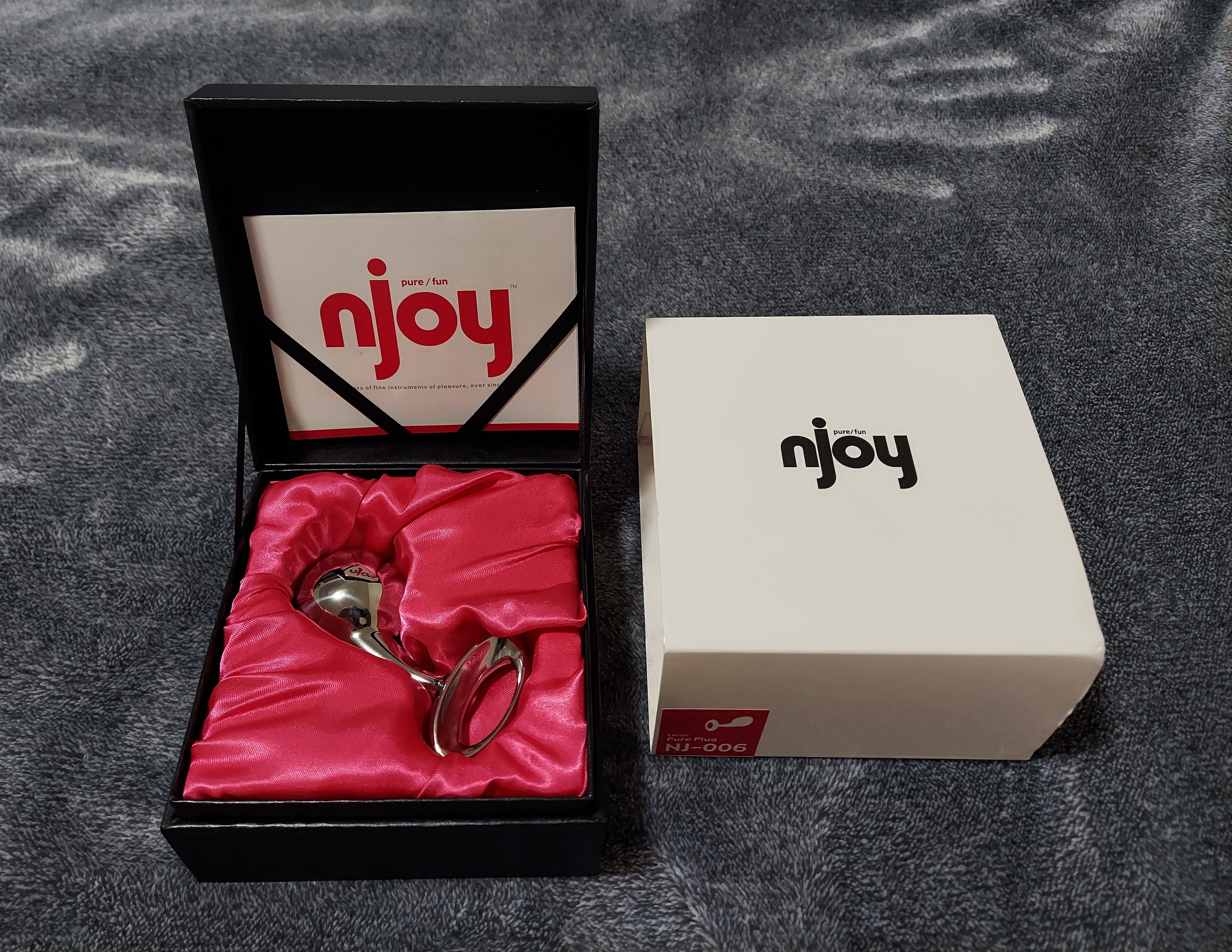 Njoy Pure plug packaging review